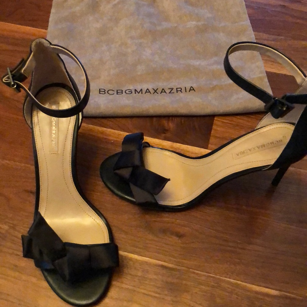 New in Box BCBG MAXAZARIA black high heel shoes